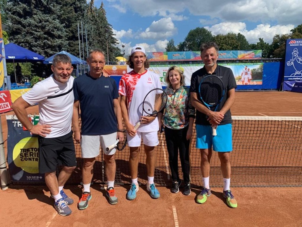 Piąty Narodowy Dzień Tenisa odbył się w czternastu polskich miastach