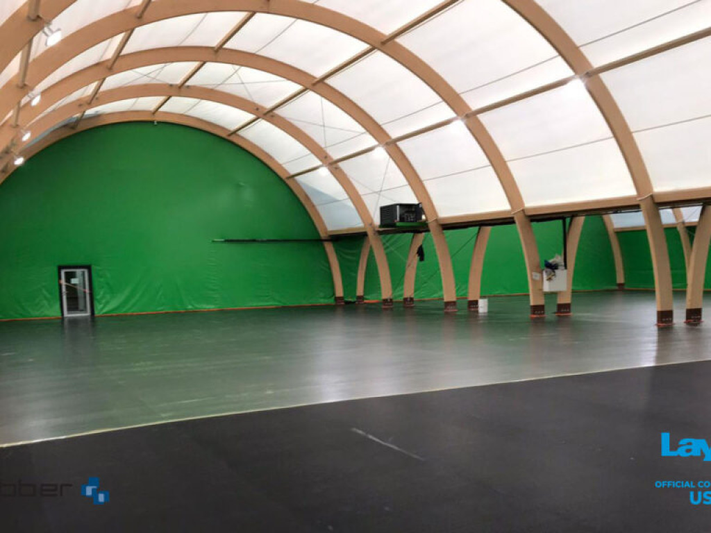 Tenis. Dwa nowe korty Laykold Masters 5 w hali tenisowej Akademii Tenisa Tenis Kozerki. Zobacz zdjęcia