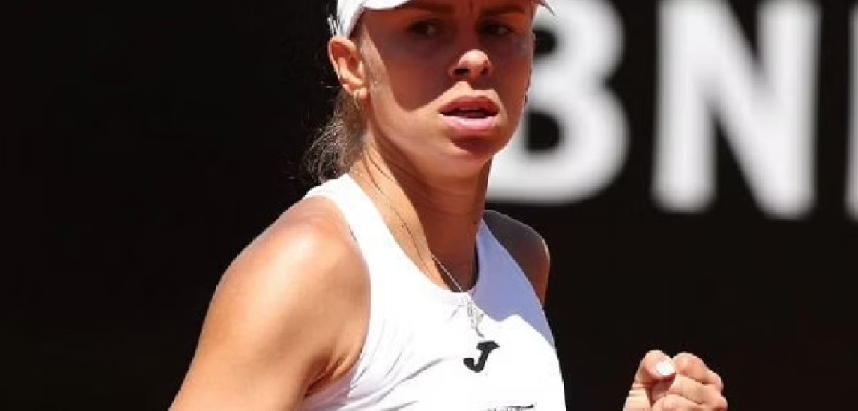 Tenis. Magda Linette wygrała z Ons Jabeur w Roland Garros 2022