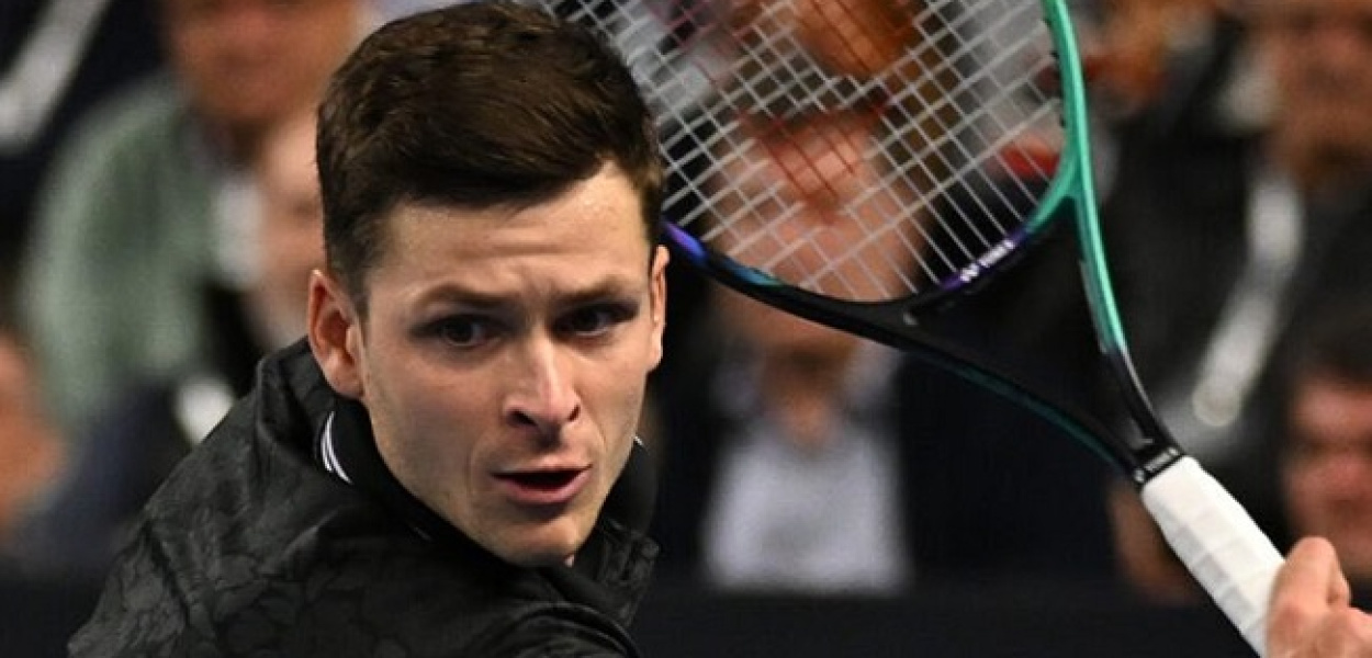  Tenis. Hubert Hurkacz uległ Adrianowi Mannarino w trzeciej rundzie…