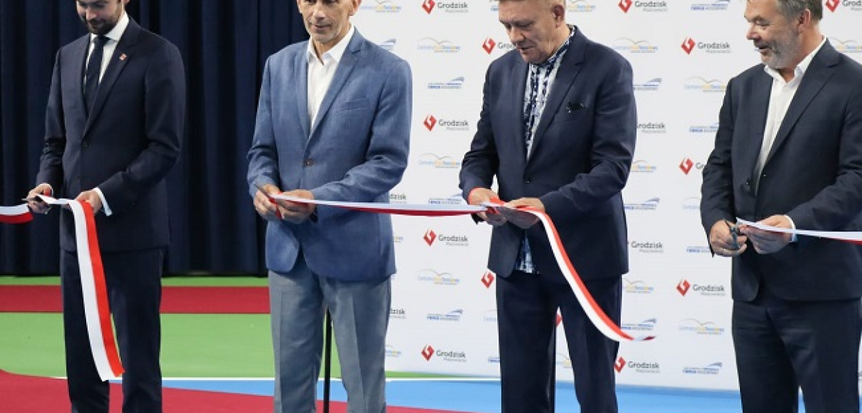 Tenis. Otwarcie nowoczesnej hali z czterema twardymi kortami w Kozerkach