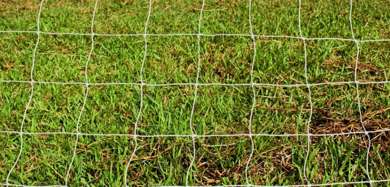  Ogrodzenie boiska - 5 parametrów siatki ogrodzeniowej, na które trzeba…