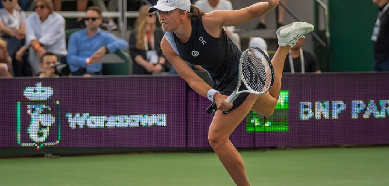  Tenis. Turniej WTA 250 BNP Paribas Warsaw Open 2023 - z powodu deszczu Iga…