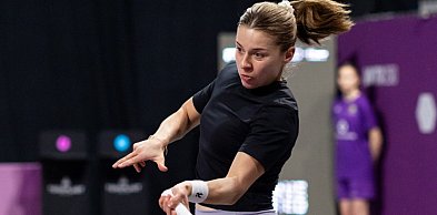 Maja Chwalińska przegrała z Emmą Raducanu w Kluż-Napoce