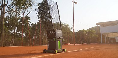 Robot tenisowy Acemate już w Polsce. Nowy sposób na trening na korcie