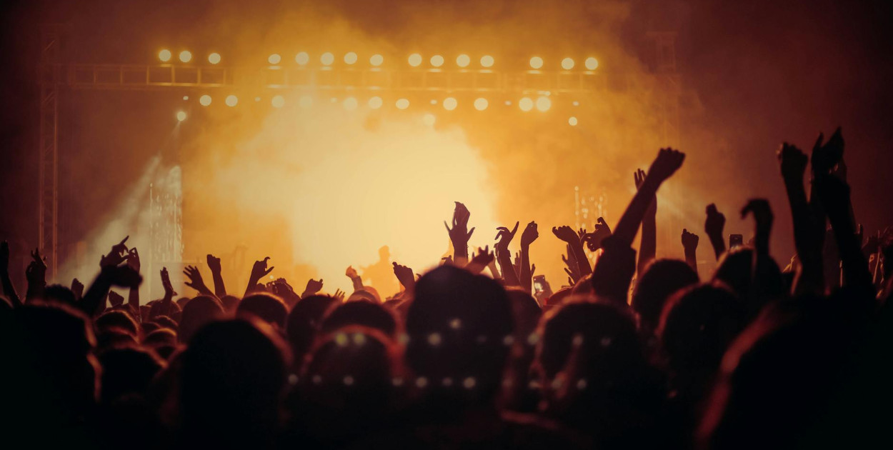 Co można zabrać na koncert na stadionie?